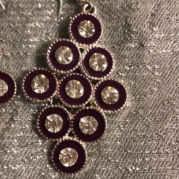 Make your own statement with these beautiful earrings! - Picture 3 of 4